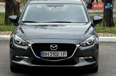 Хэтчбек Mazda 3 2016 в Одессе