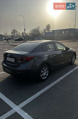 Седан Mazda 3 2016 в Києві