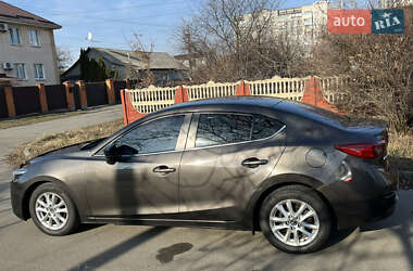 Седан Mazda 3 2017 в Киеве