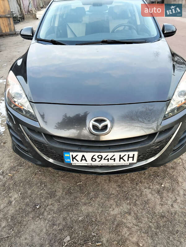 Седан Mazda 3 2010 в Чернігові