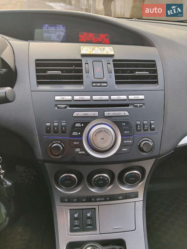 Седан Mazda 3 2010 в Чернігові