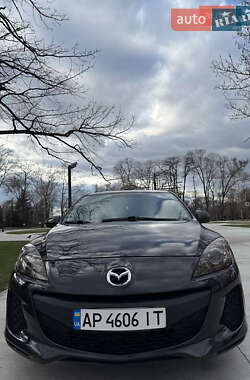 Хэтчбек Mazda 3 2013 в 