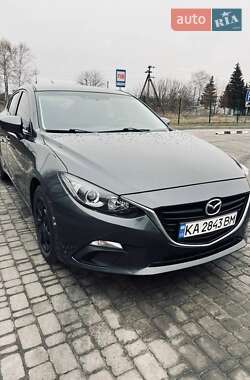 Хэтчбек Mazda 3 2015 в 