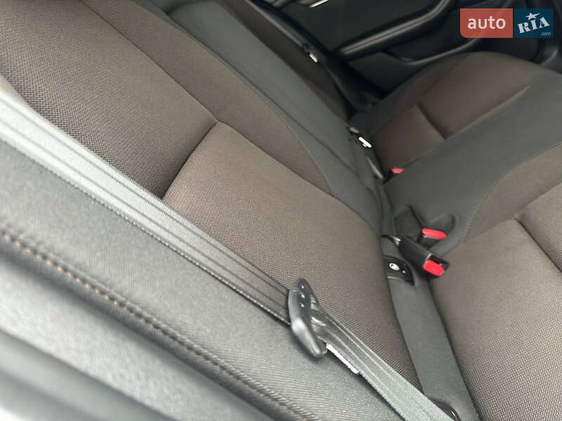 Седан Mazda 3 2022 в Сумах