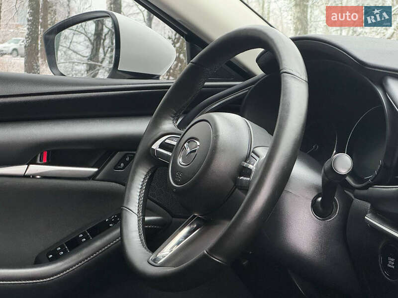Седан Mazda 3 2022 в Сумах