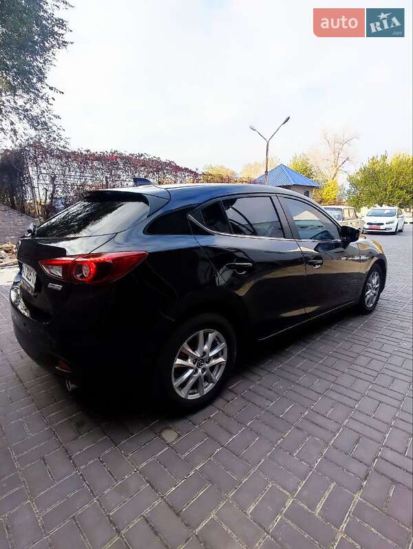 Хетчбек Mazda 3 2014 в Кам'янському