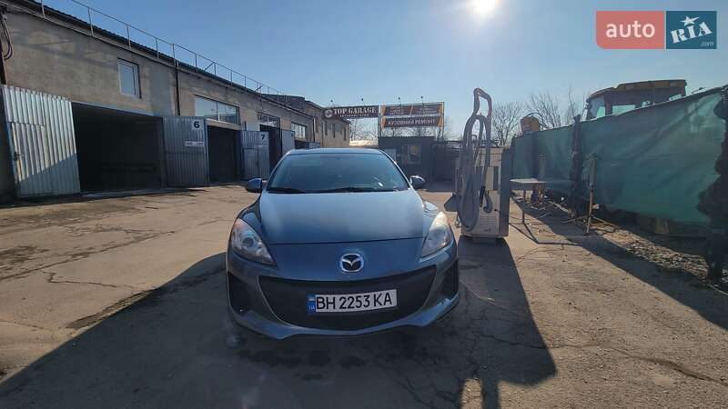 Mazda 3 2011