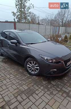 Хэтчбек Mazda 3 2016 в 