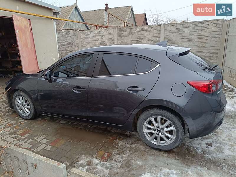 Хетчбек Mazda 3 2016 в Запоріжжі