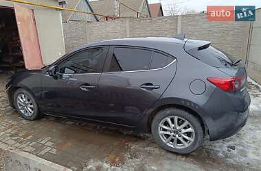 Хэтчбек Mazda 3 2016 в 