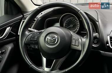 Хэтчбек Mazda 3 2016 в 