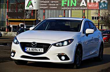 Седан Mazda 3 2015 в Черкасах