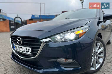 Седан Mazda 3 2016 в Новомосковске