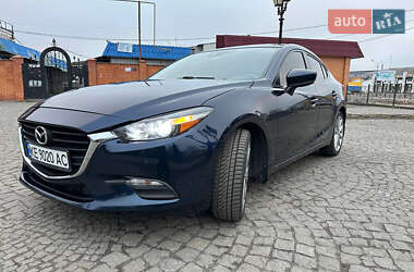 Седан Mazda 3 2016 в 