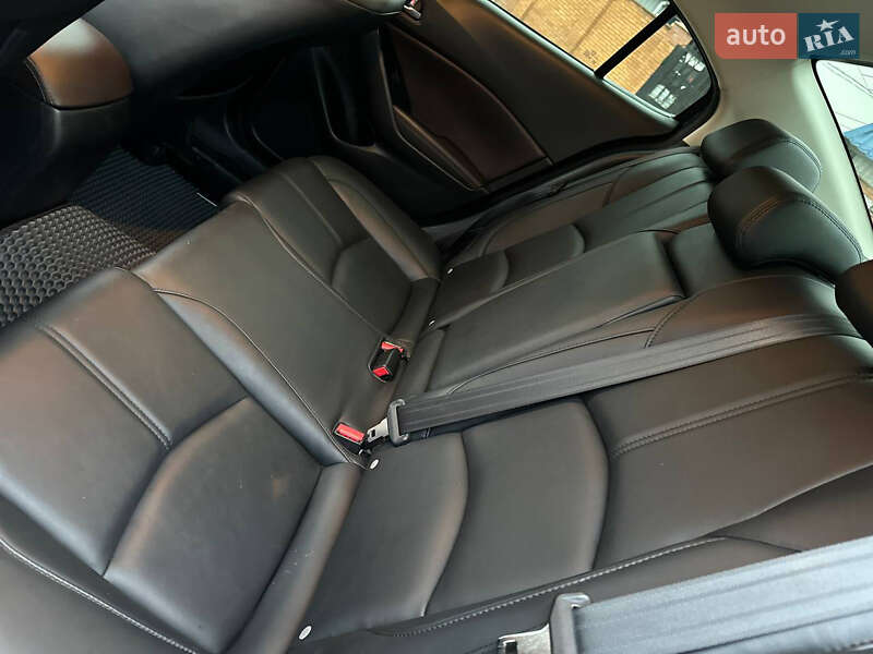 Седан Mazda 3 2016 в Новомосковске фото 15 Седан Mazda 3 2016 в Новомосковске