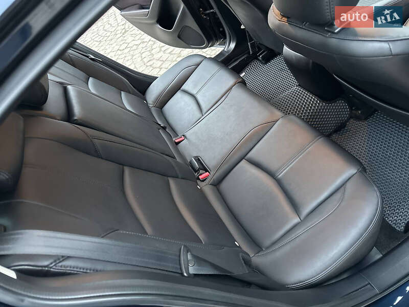 Седан Mazda 3 2016 в Новомосковске фото 18 Седан Mazda 3 2016 в Новомосковске