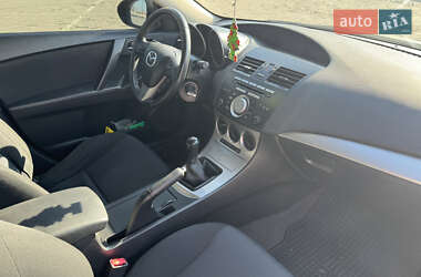 Хэтчбек Mazda 3 2010 в 