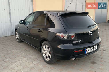 Хэтчбек Mazda 3 2007 в Сарнах