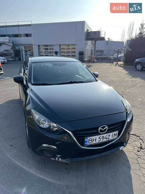 Седан Mazda 3 2016 в 