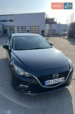 Седан Mazda 3 2016 в 