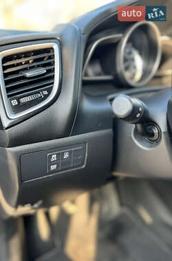 Седан Mazda 3 2016 в 