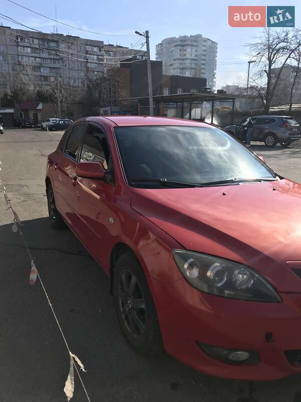 Хэтчбек Mazda 3 2004 в 