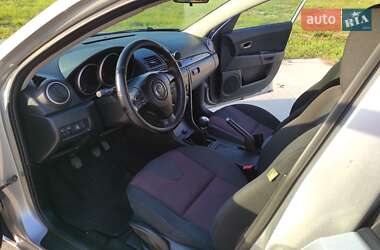 Седан Mazda 3 2005 в Шепетівці