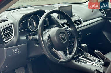 Хэтчбек Mazda 3 2015 в 