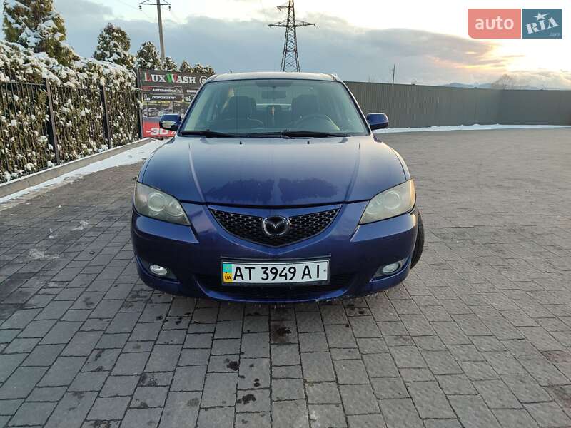 Седан Mazda 3 2004 в Долине