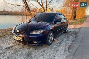 Седан Mazda 3 2004 в Киеве