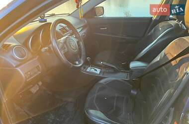 Седан Mazda 3 2004 в 