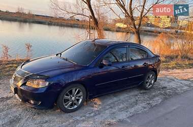 Седан Mazda 3 2004 в 