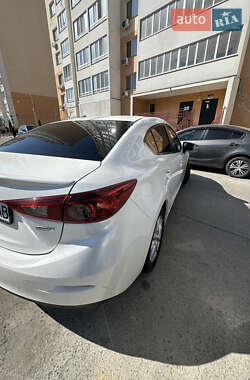 Седан Mazda 3 2014 в 