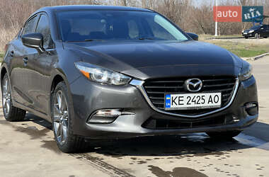 Седан Mazda 3 2018 в 