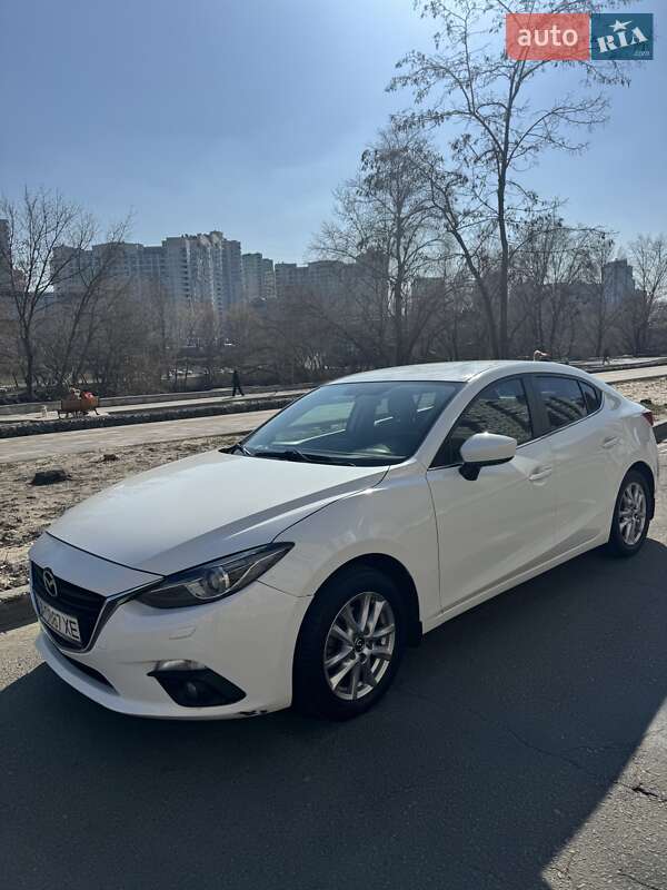 Mazda 3 2015