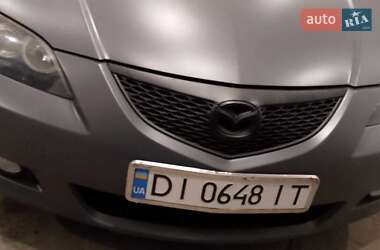 Седан Mazda 3 2004 в 