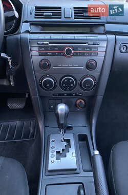 Седан Mazda 3 2007 в 