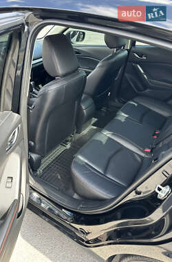 Седан Mazda 3 2014 в 