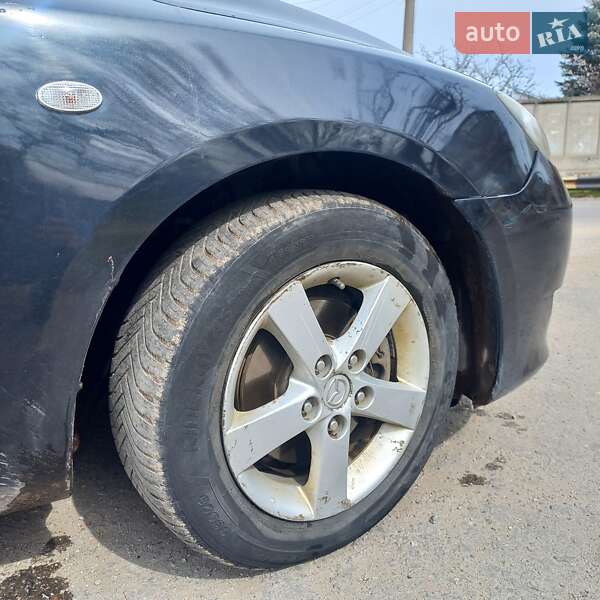 Хэтчбек Mazda 3 2004 в Запорожье