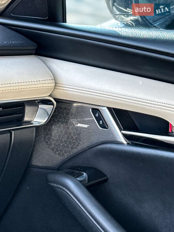 Седан Mazda 3 2020 в Києві