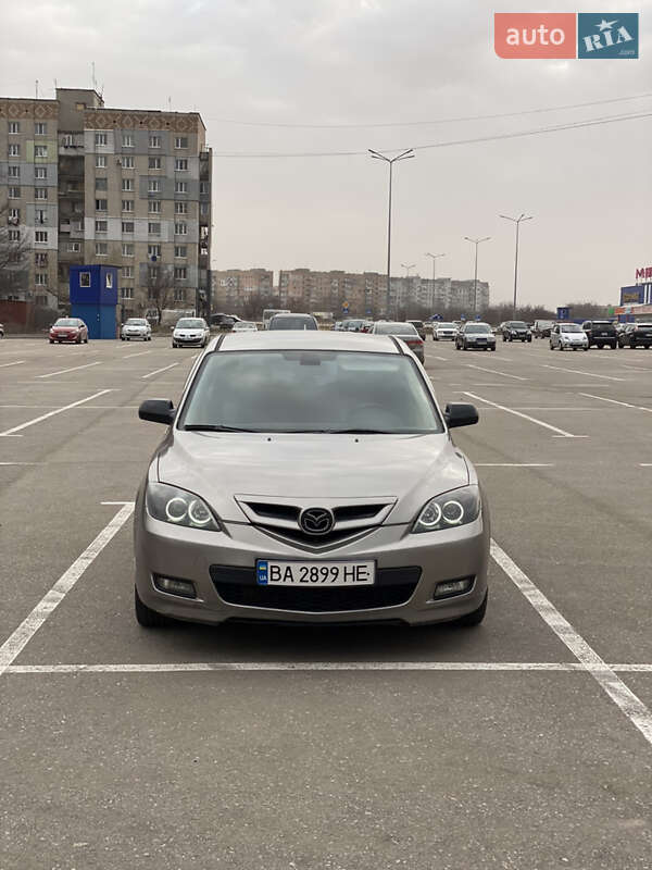 Хэтчбек Mazda 3 2004 в 