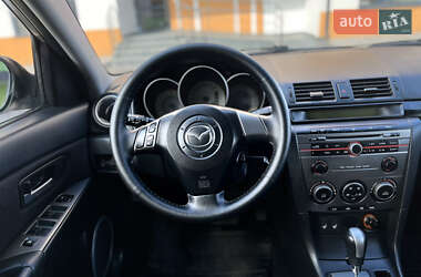 Седан Mazda 3 2006 в 