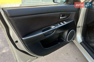 Седан Mazda 3 2006 в 