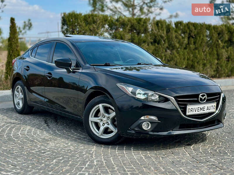 Седан Mazda 3 2015 в Днепре