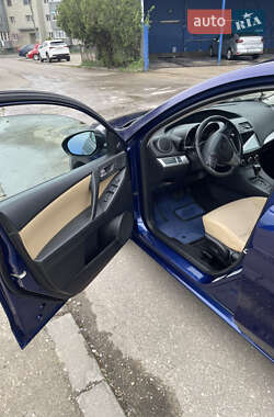 Седан Mazda 3 2012 в Одессе