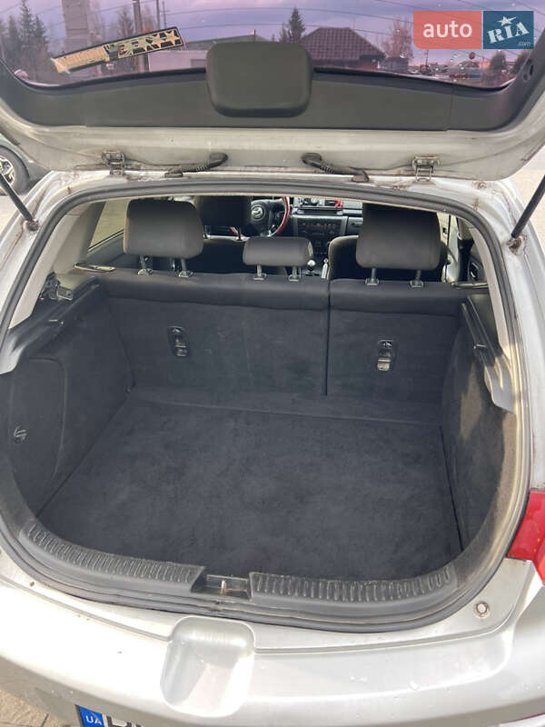 Хетчбек Mazda 3 2004 в Стрию