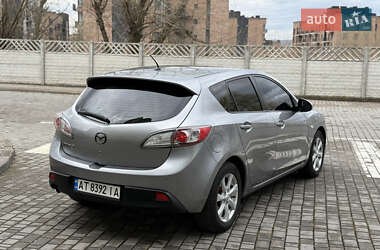 Хэтчбек Mazda 3 2011 в Ивано-Франковске