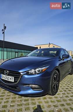 Седан Mazda 3 2016 в 