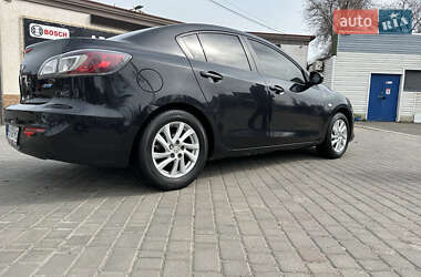 Седан Mazda 3 2012 в Киеве
