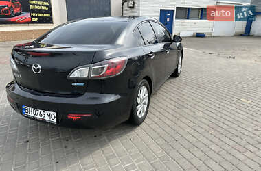 Седан Mazda 3 2012 в Киеве